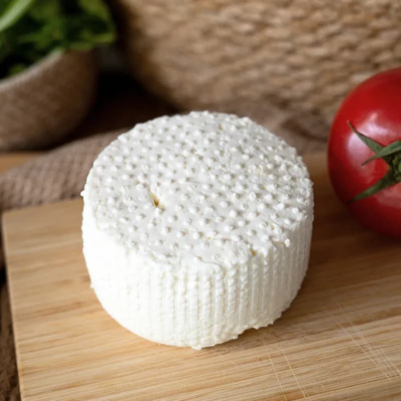 Twaróg wiejski tłusty (320-350 g)