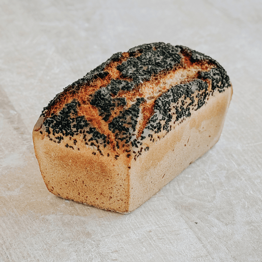 Chleb z czarnuszką żytni pytlowy na zakwasie naturalnym 720 g