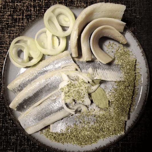 Śledzie a’la Matias – słabo solone, bez skóry ok. 500 g